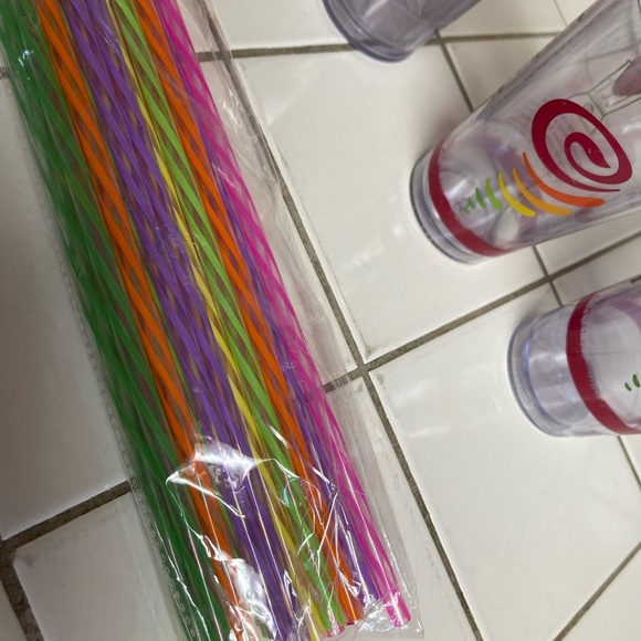 Jamba Juice tumblers nice - Picture 2 of 6